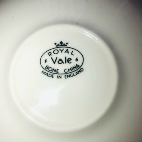 Vintage 1950s Royal Vale Bone China Tea Cup & Saucer Yellow Rose Pattern - Picture 4 of 10